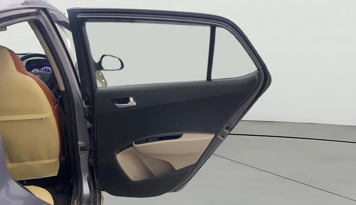 2019 Hyundai Grand i10 SPORTZ AT 1.2 KAPPA VTVT, Petrol, Automatic, 13,658 km, RHS Rear Door