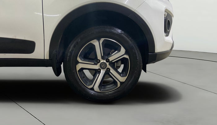 2023 Tata NEXON XZ PLUS PETROL SUNROOF, Petrol, Manual, 7,308 km, Right Front Wheel