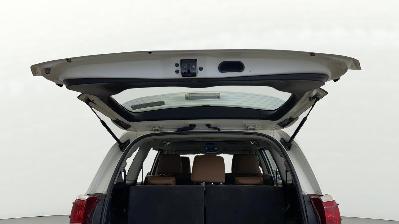 2022 Toyota Innova Crysta 2.7 ZX AT 7 STR, Petrol, Automatic, 55,536 km, Boot Door Open
