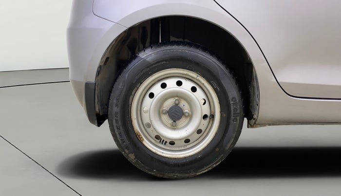 2013 Maruti Swift LXI, Petrol, Manual, 38,852 km, Right Rear Wheel