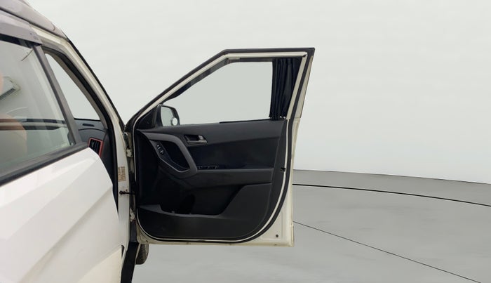 2016 Hyundai Creta SX PLUS  ANNIVERSARY EDITION 1.6 PETROL, Petrol, Manual, 88,267 km, RHS Front Door