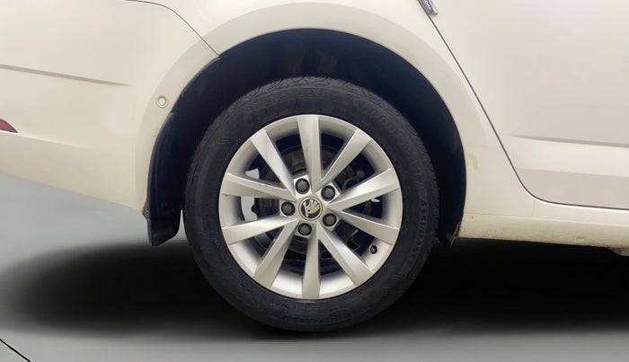 2018 Skoda Octavia L&K 1.8 TSI AT, Petrol, Automatic, 79,257 km, Right Rear Wheel