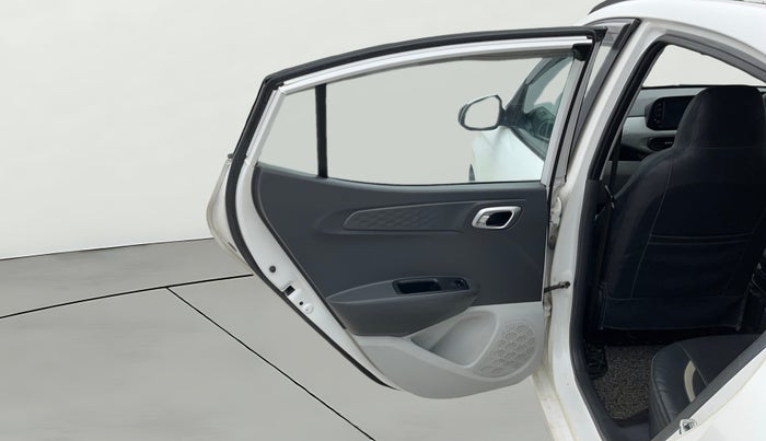 2023 Hyundai GRAND I10 NIOS SPORTZ 1.2 KAPPA VTVT, CNG, Manual, 31,918 km, LHS Rear Door