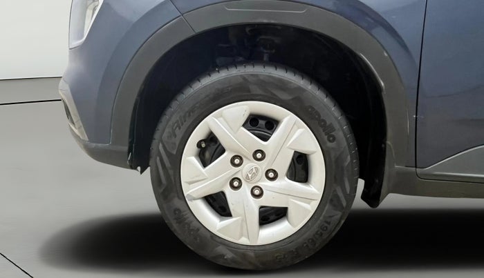 2020 Hyundai VENUE S 1.2, Petrol, Manual, 75,321 km, Left Front Wheel