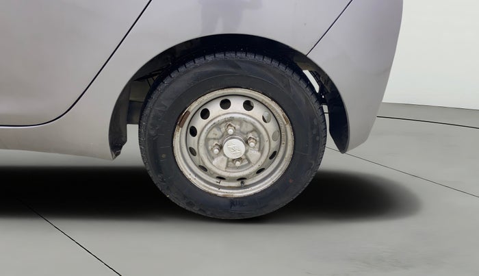 2014 Hyundai Eon ERA +, CNG, Manual, 1,13,374 km, Left Rear Wheel