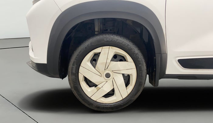 2022 Renault Kiger RXE MT, Petrol, Manual, 39,361 km, Left Front Wheel