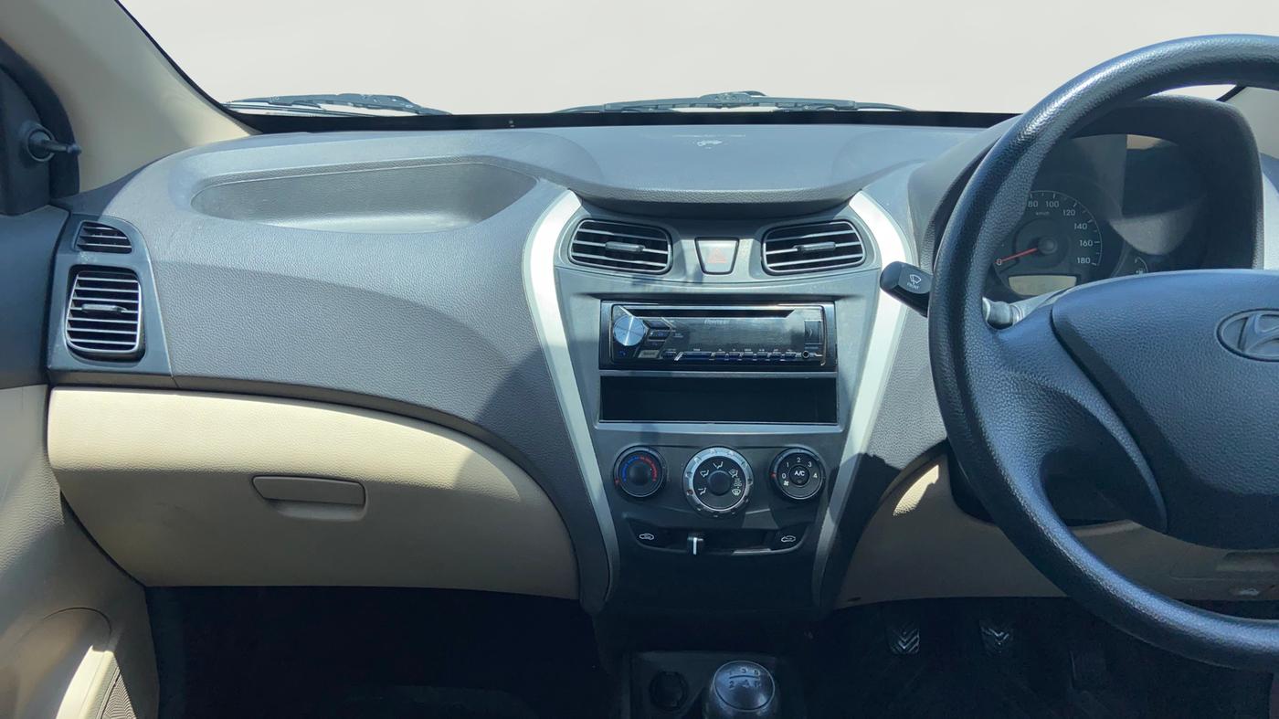 2018 Hyundai Eon ERA +, Petrol, Manual, 61,857 km, Air Conditioner