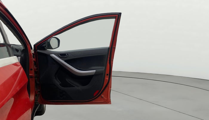 2020 Tata NEXON XM PETROL, Petrol, Manual, 41,269 km, RHS Front Door