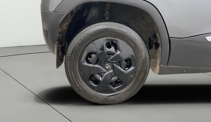 2024 Tata PUNCH ADVENTURE RHYTHM CNG, CNG, Manual, 18,479 km, Right Rear Wheel