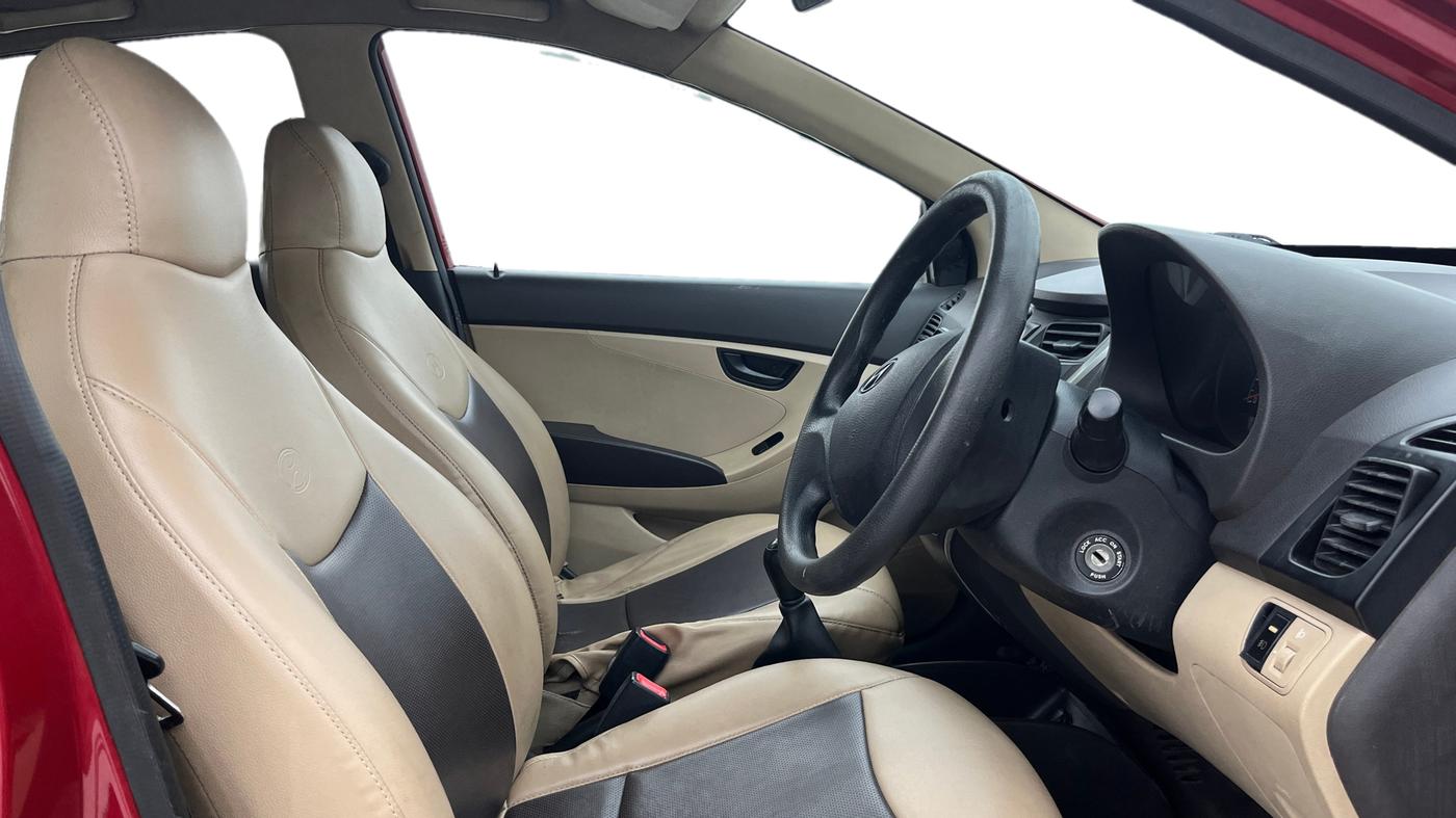 2018 Hyundai Eon ERA +, Petrol, Manual, 75,869 km, Right Side Front Door Cabin