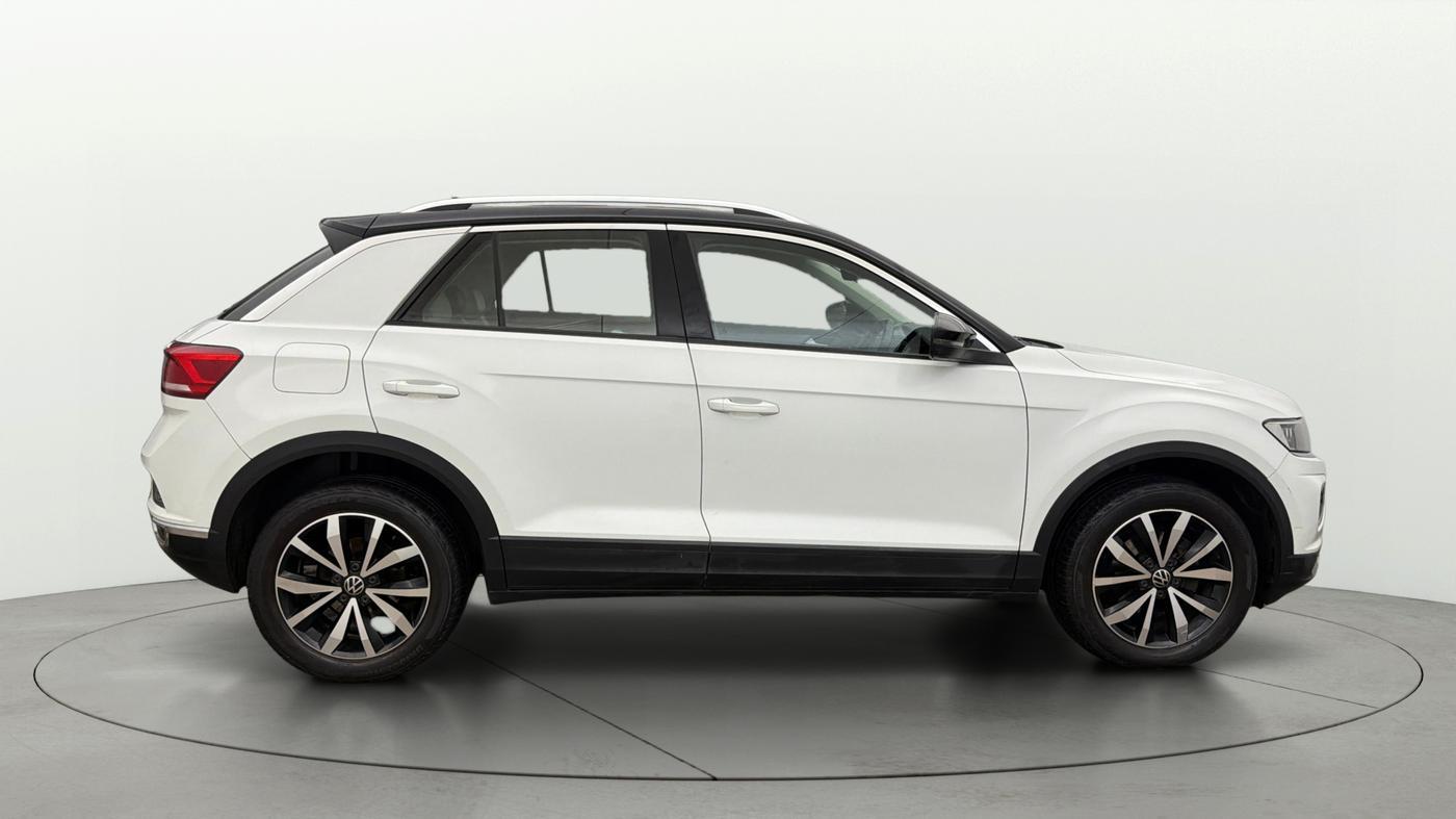 2021 Volkswagen T-ROC 1.5 TSI AT, Petrol, Automatic, 67,344 km, Right Side View