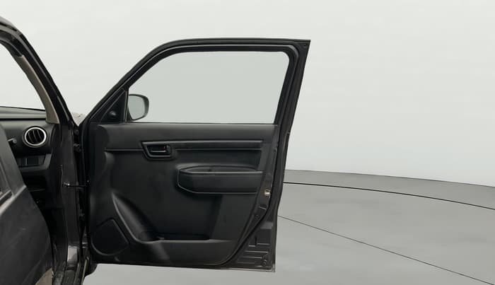 2020 Maruti S PRESSO VXI PLUS AMT, Petrol, Automatic, 17,977 km, RHS Front Door