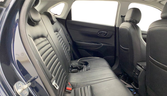 2023 Hyundai NEW I20 SPORTZ 1.2 MT, Petrol, Manual, 23,650 km, Right Side Rear Door Cabin