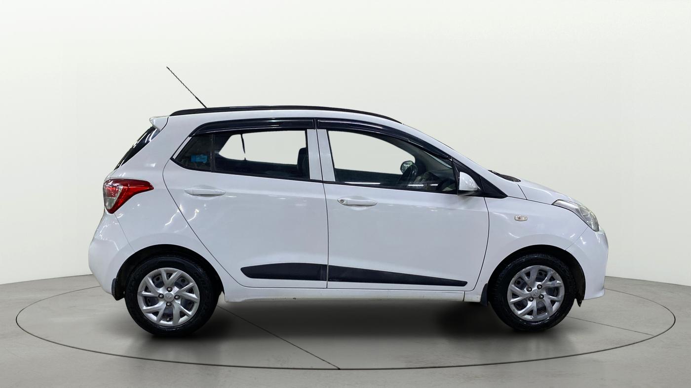 2018 Hyundai Grand i10 MAGNA 1.2 KAPPA VTVT, Petrol, Manual, 1,23,155 km, Right Side View