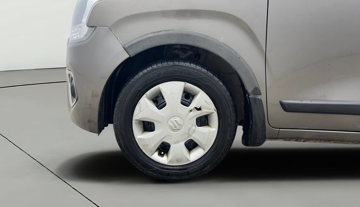 2022 Maruti New Wagon-R VXI CNG 1.0, CNG, Manual, 75,452 km, Left Front Wheel