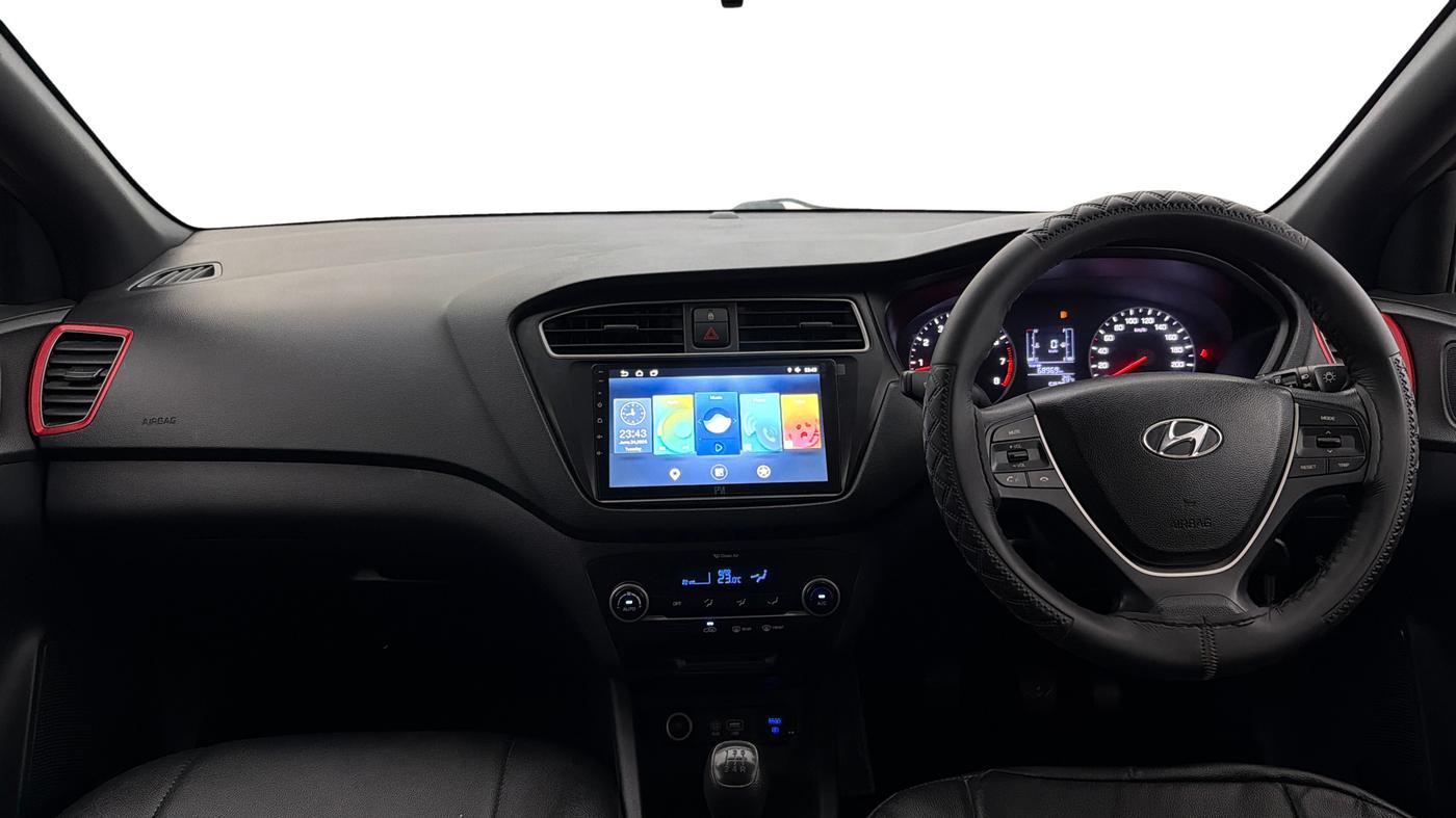 2018 Hyundai Elite i20 ASTA 1.2 DUAL TONE, Petrol, Manual, 58,376 km, Dashboard