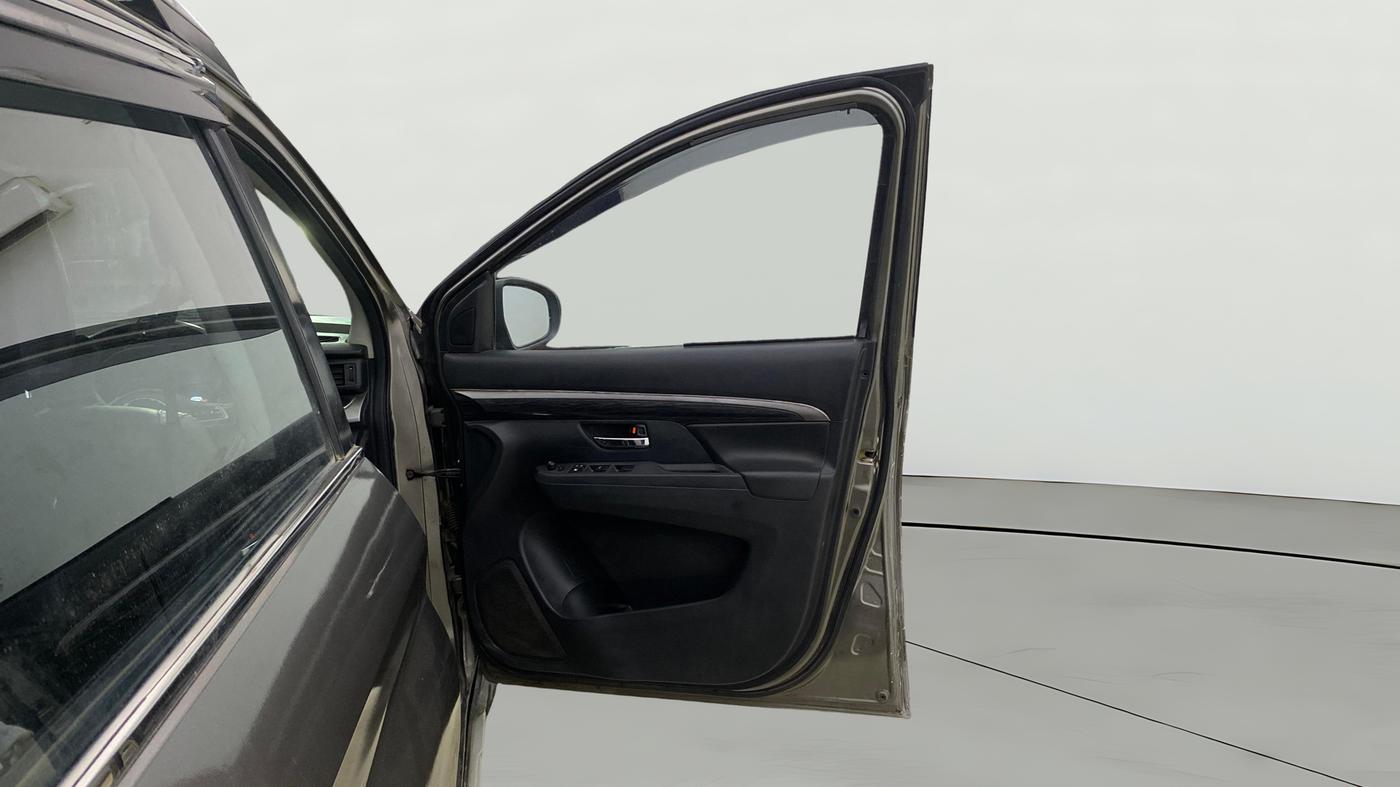 2021 Maruti XL6 ZETA MT, Petrol, Manual, 42,231 km, RHS Front Door