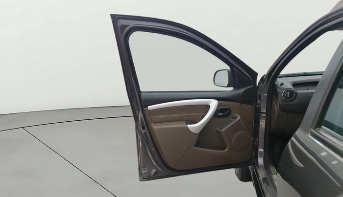 2019 Renault Duster RXS PETROL, Petrol, Manual, 57,795 km, LHS Front Door