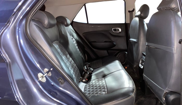 2020 Hyundai VENUE S+ 1.2, Petrol, Manual, 20,005 km, Right Side Rear Door Cabin