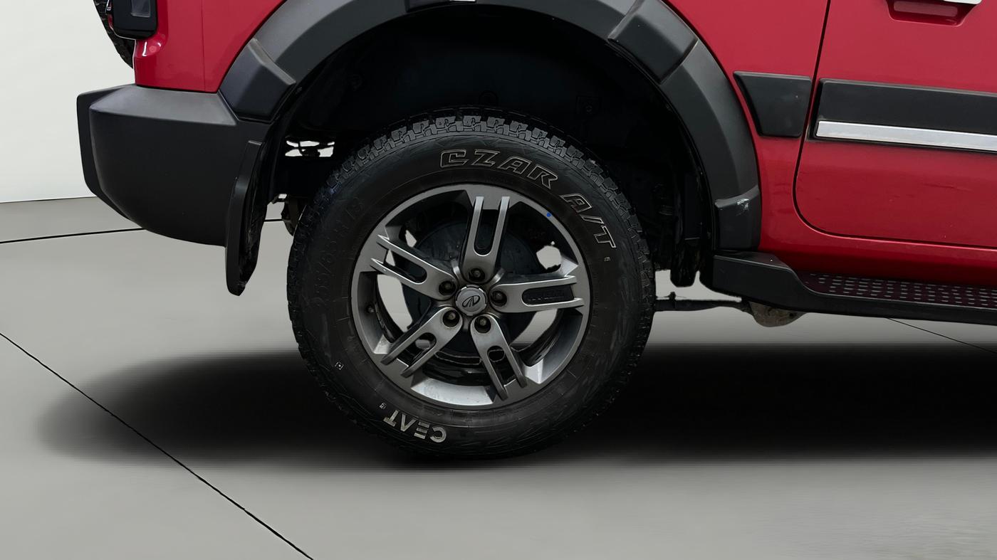 2021 Mahindra Thar LX  P 4WD AT CONVERTIBLE, Petrol, Automatic, 39,461 km, Right Rear Wheel