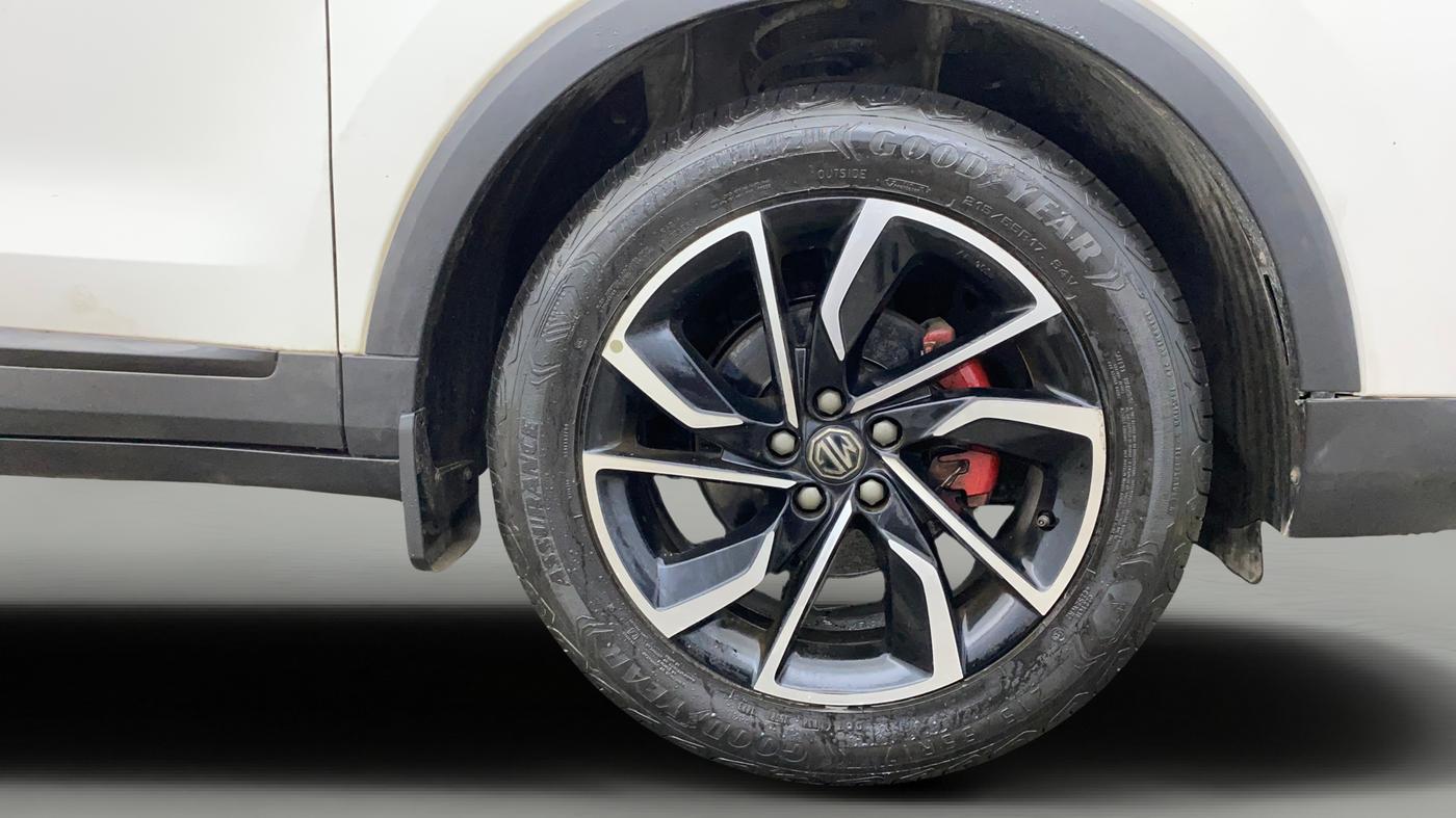 2023 MG ASTOR SAVVY 1.3 TURBO AT S RED, Petrol, Automatic, 23,588 km, Right Front Wheel