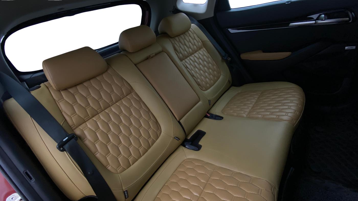 2022 KIA SELTOS HTX PLUS 1.5 DIESEL, Diesel, Manual, 95,674 km, Right Side Rear Door Cabin