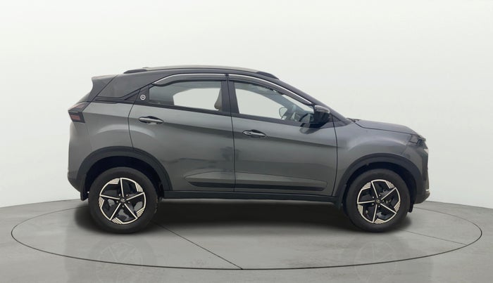 2024 Tata NEXON FEARLESS + SUNROOF DCA DUAL TONE 1.2 PETROL, Petrol, Automatic, 29,422 km, Right Side View