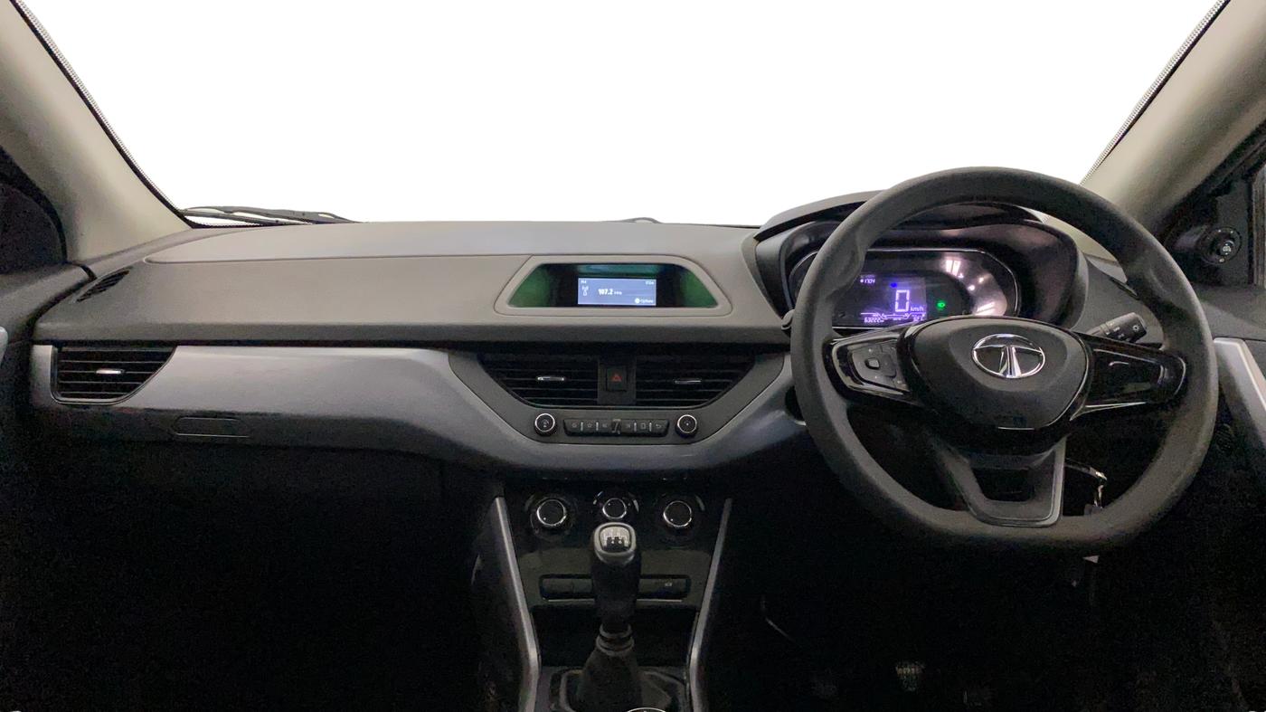 2022 Tata NEXON XM SUNROOF PETROL, Petrol, Manual, 75 km, Dashboard