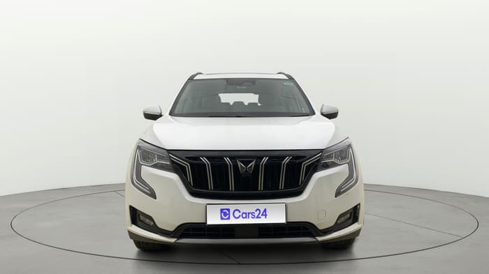 2025 Mahindra XUV700 AX 7 P AT 7 STR, Petrol, Automatic, 16,393 km, Front
