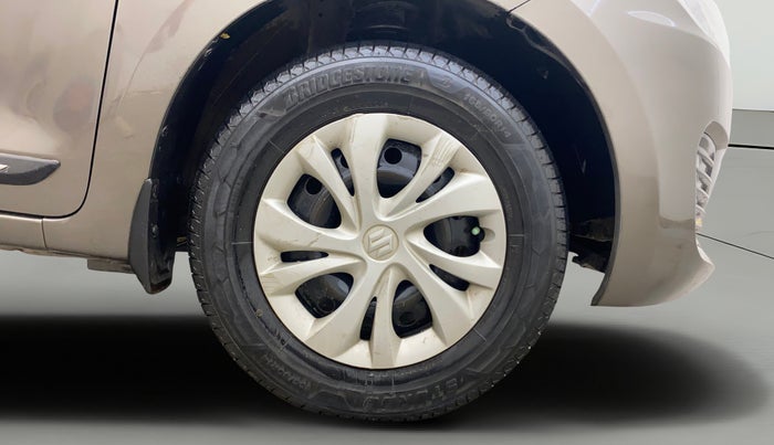 2020 Maruti Swift VXI AMT, Petrol, Automatic, 80,297 km, Right Front Wheel