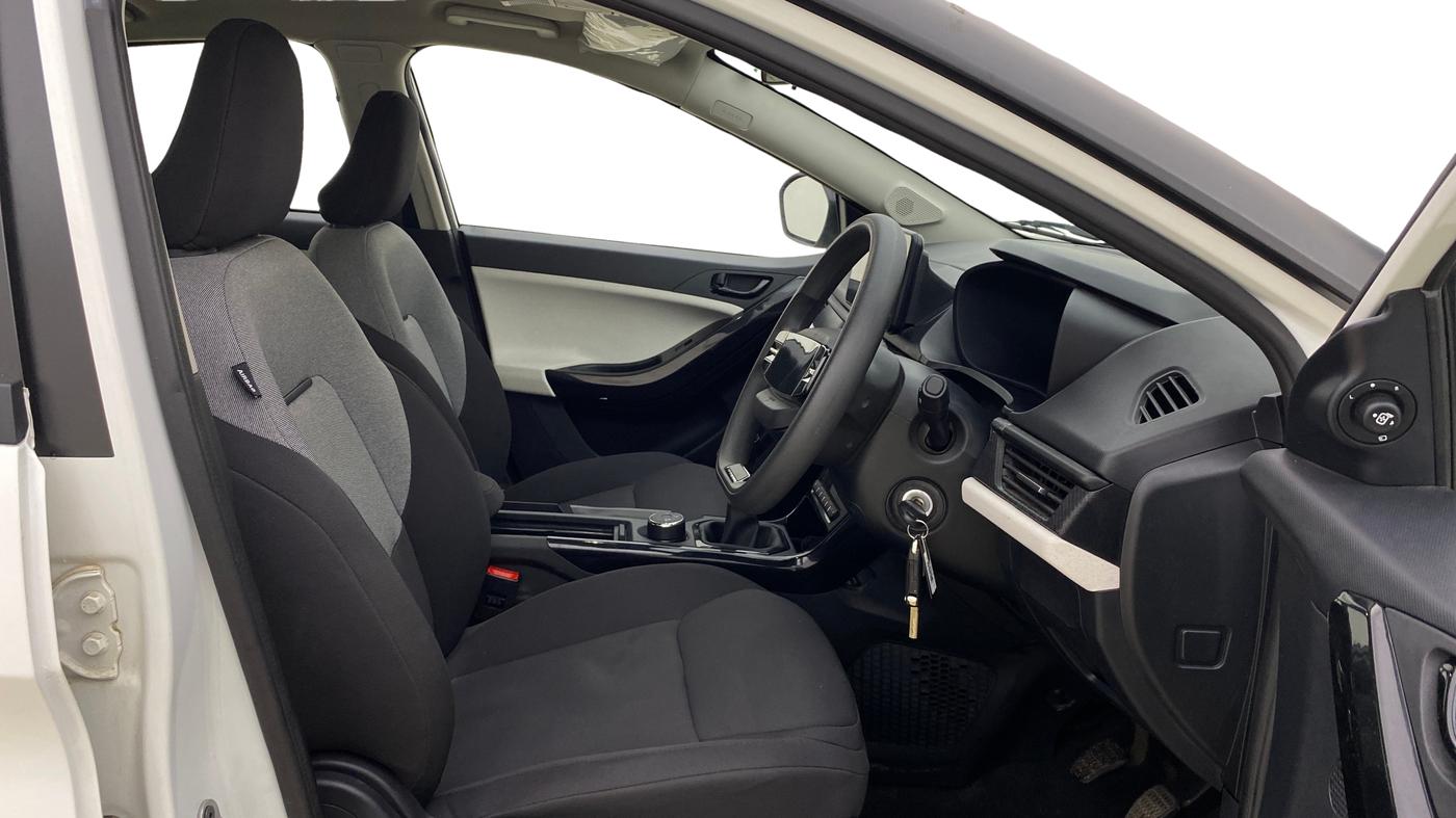 2025 Tata NEXON Pure Plus 1.2 Petrol 6MT, Petrol, Manual, 3,221 km, Right Side Front Door Cabin