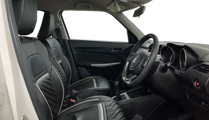 2023 Maruti Swift ZXI, Petrol, Manual, 30,782 km, Right Side Front Door Cabin