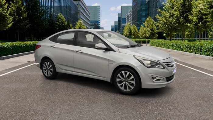 2015 Hyundai Verna FLUIDIC 4S1.6 VTVT S O AT, Petrol, Automatic, 77,585 km, Right Front Diagonal