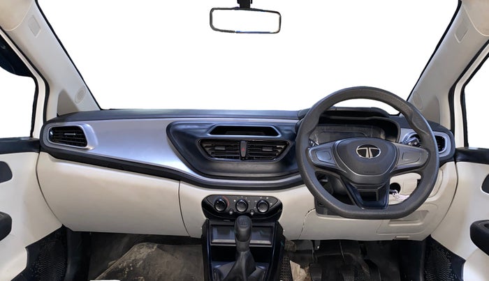 2024 Tata ALTROZ XE CNG, CNG, Manual, 17,614 km, Dashboard