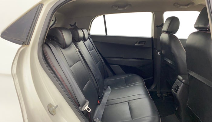 2016 Hyundai Creta SX PLUS AT 1.6 PETROL, Petrol, Automatic, 81,348 km, Right Side Rear Door Cabin