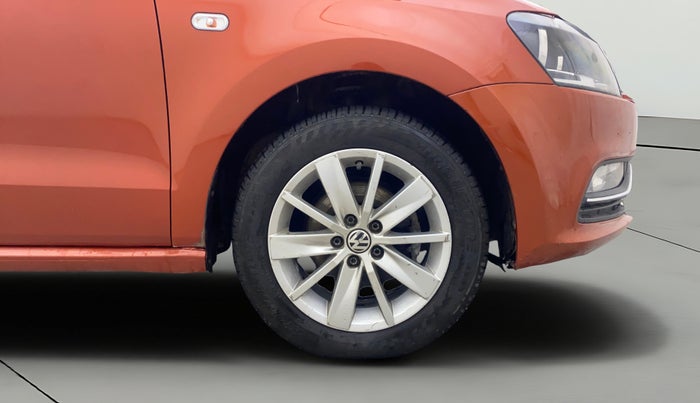 2015 Volkswagen Polo HIGHLINE1.5L, Diesel, Manual, 82,713 km, Right Front Wheel