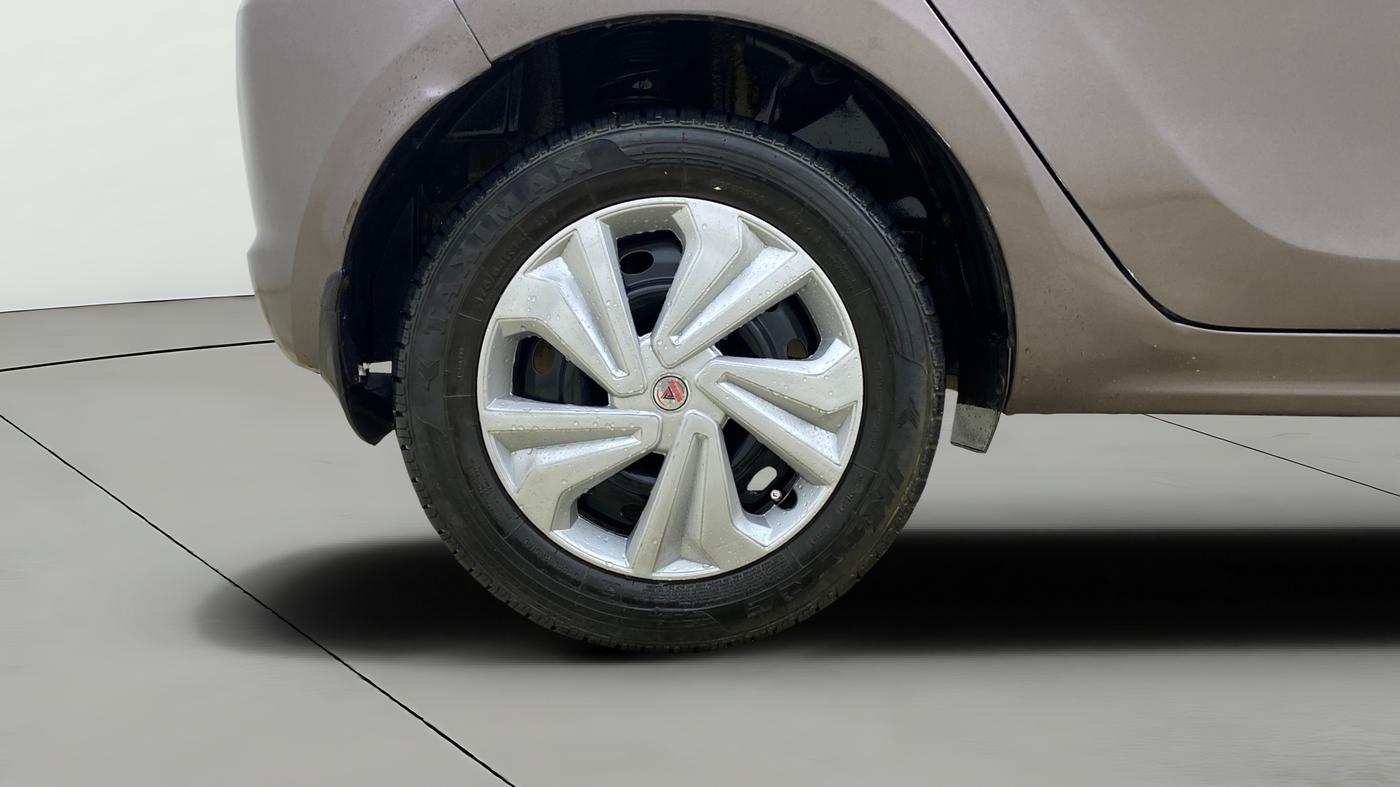 2017 Tata Tiago XT PETROL, Petrol, Manual, 75,258 km, Right Rear Wheel