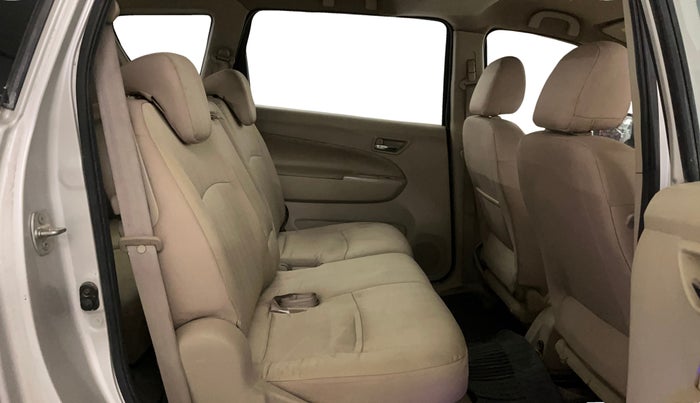 2018 Maruti Ertiga VXI, CNG, Manual, 75,631 km, Right Side Rear Door Cabin