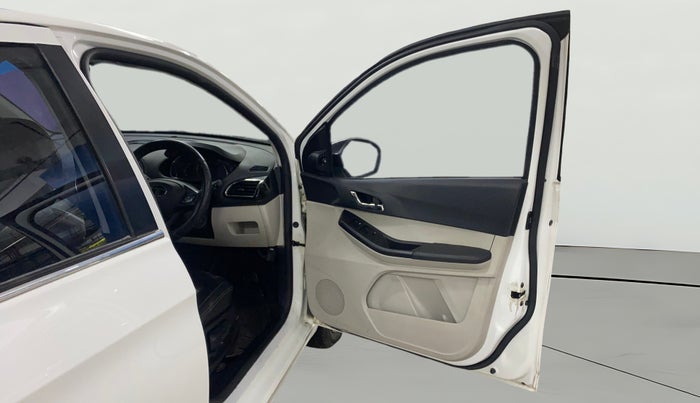 2024 Tata Tiago XZ PLUS PETROL, Petrol, Manual, 19,168 km, RHS Front Door