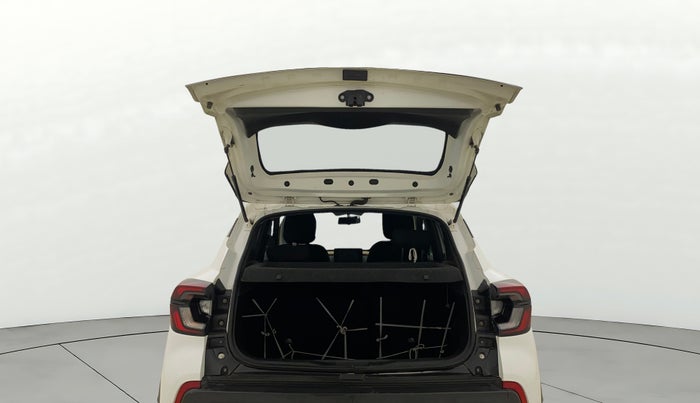 2021 Renault Kiger RXT (O) MT, Petrol, Manual, 38,965 km, Boot Door Open