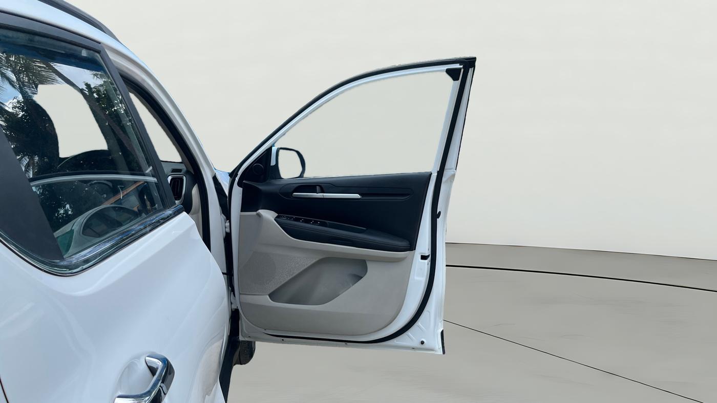 2022 KIA SONET HTX 1.5, Diesel, Manual, 50,229 km, RHS Front Door