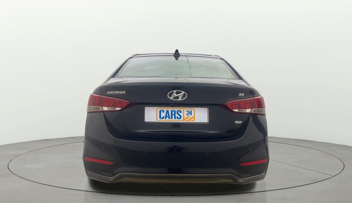 2017 Hyundai Verna 1.6 VTVT SX (O) AT, Petrol, Automatic, 34,773 km, Back/Rear