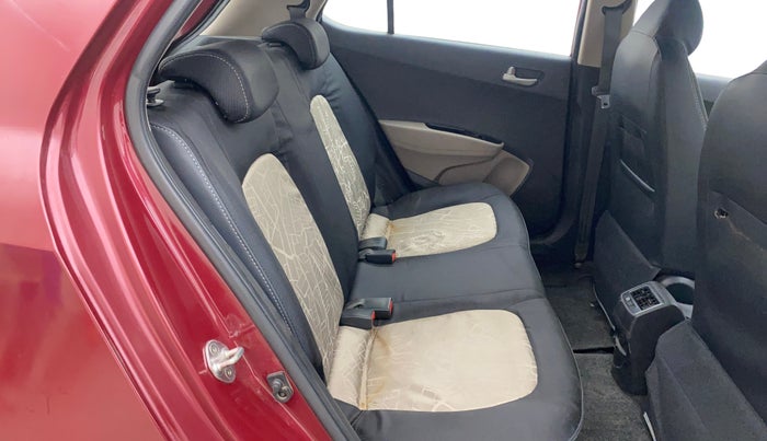 2015 Hyundai Grand i10 ASTA 1.2 KAPPA VTVT, Petrol, Manual, 1,04,601 km, Right Side Rear Door Cabin