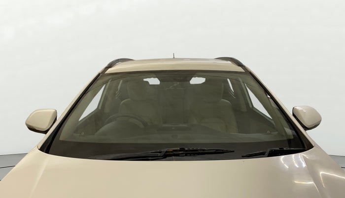 2014 Hyundai Santa Fe 4 WD AT, Diesel, Automatic, 72,593 km, Front Windshield