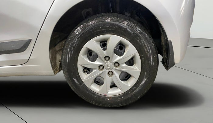 2016 Hyundai Elite i20 SPORTZ 1.2, Petrol, Manual, 35,991 km, Left Rear Wheel