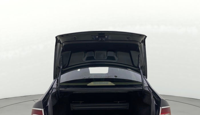 2021 Skoda Rapid AMBITION AT TSI, Petrol, Automatic, 49,602 km, Boot Door Open