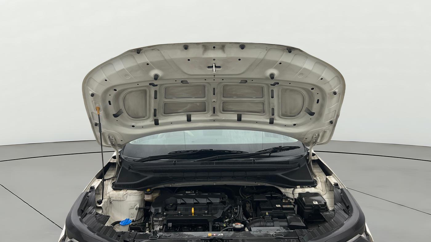 2023 KIA CARENS PRESTIGE 1.5 PETROL 7 STR, Petrol, Manual, 33,719 km, Open Bonet