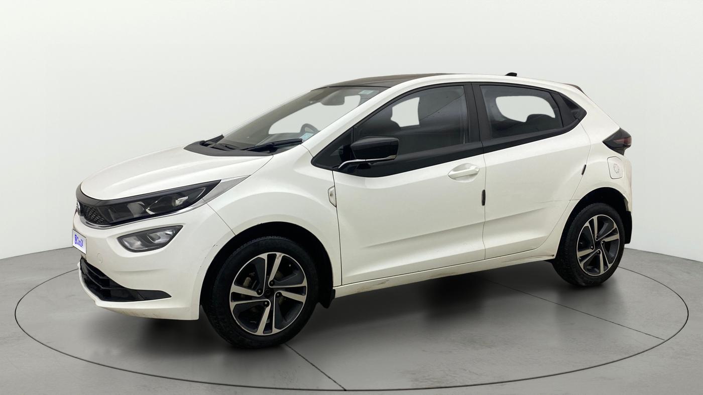 2024 Tata ALTROZ  XZ PLUS (S) , Diesel, Manual, 29,349 km, Left Front Diagonal