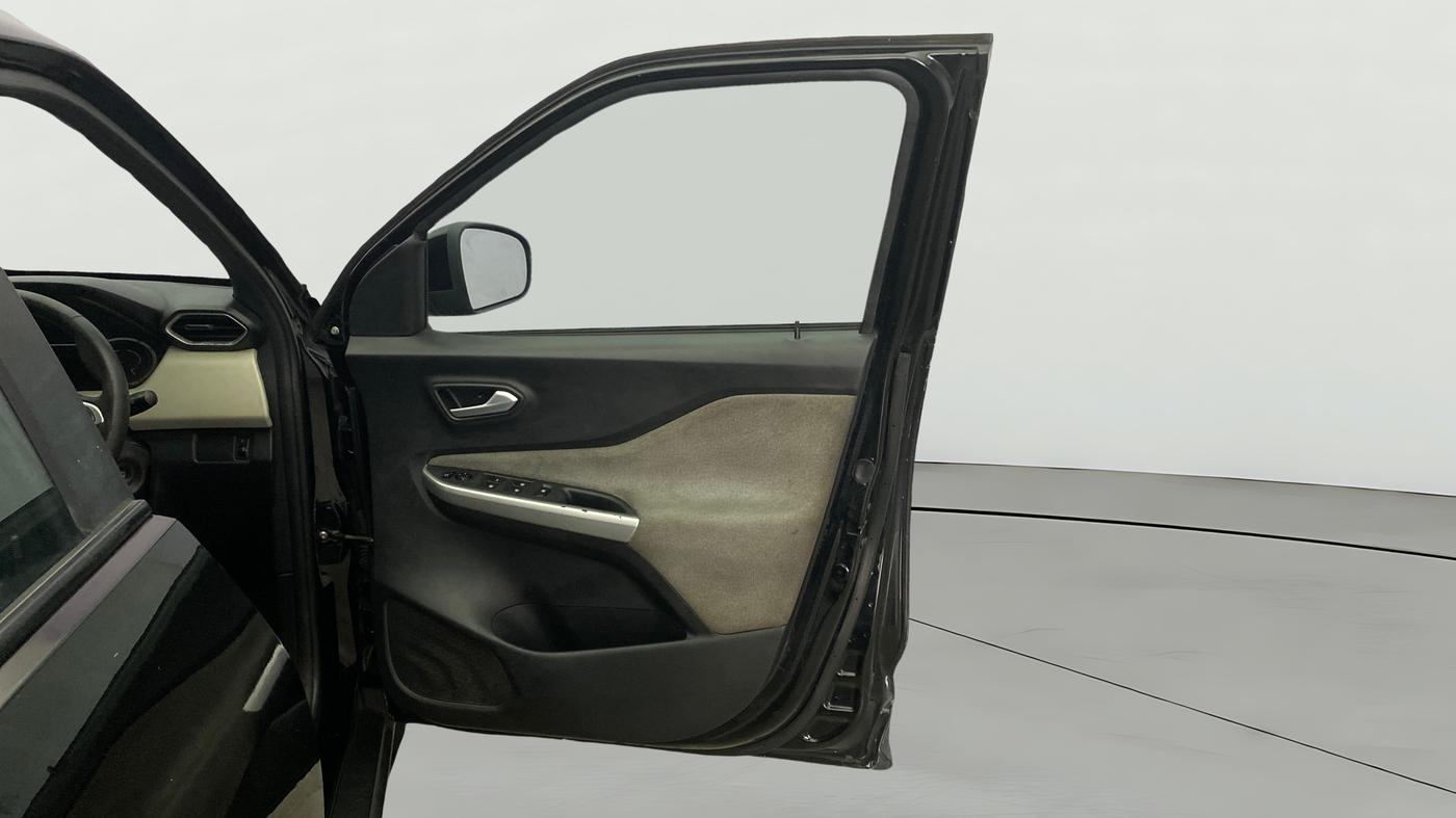 2022 Nissan MAGNITE XL, Petrol, Manual, 70,483 km, RHS Front Door