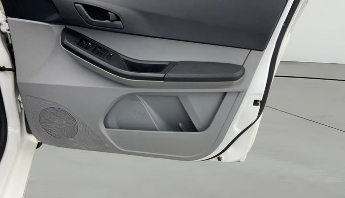 2024 Tata Tiago XT PETROL, Petrol, Manual, 26,272 km, Driver Side Door Panels Control
